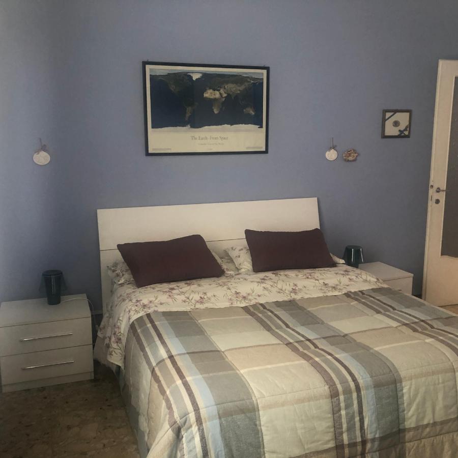 Apartment Montebello Parma Exteriör bild