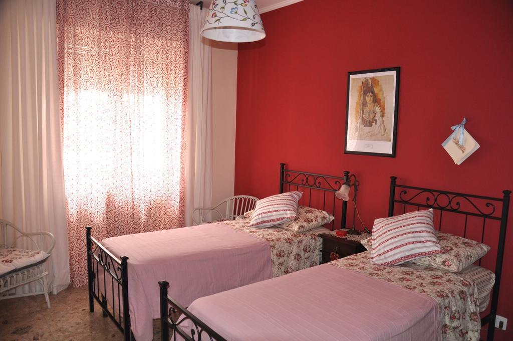 Apartment Montebello Parma Rum bild
